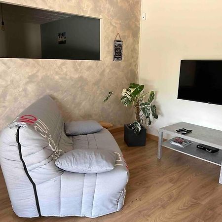 Au Coeur Des Bois Apartment Saint-Germain-du-Salembre Екстериор снимка